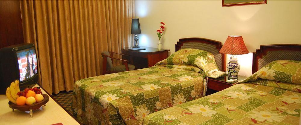 Rigs Inn Dhaka Esterno foto