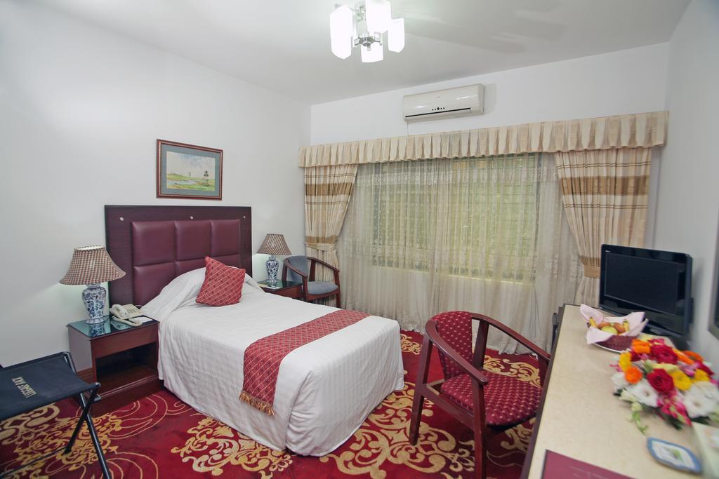 Rigs Inn Dhaka Esterno foto